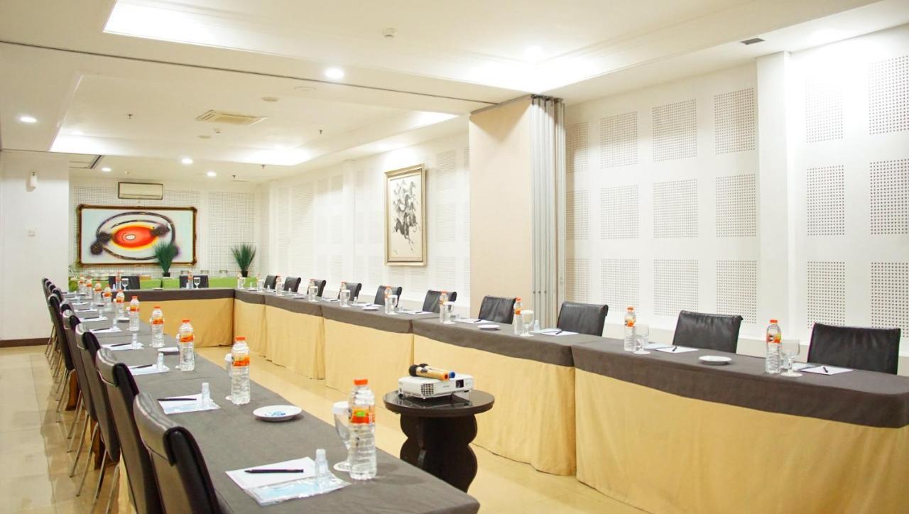 Gp Mega Kuningan Yakarta Exterior foto
