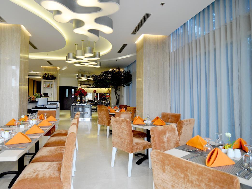 Gp Mega Kuningan Yakarta Exterior foto
